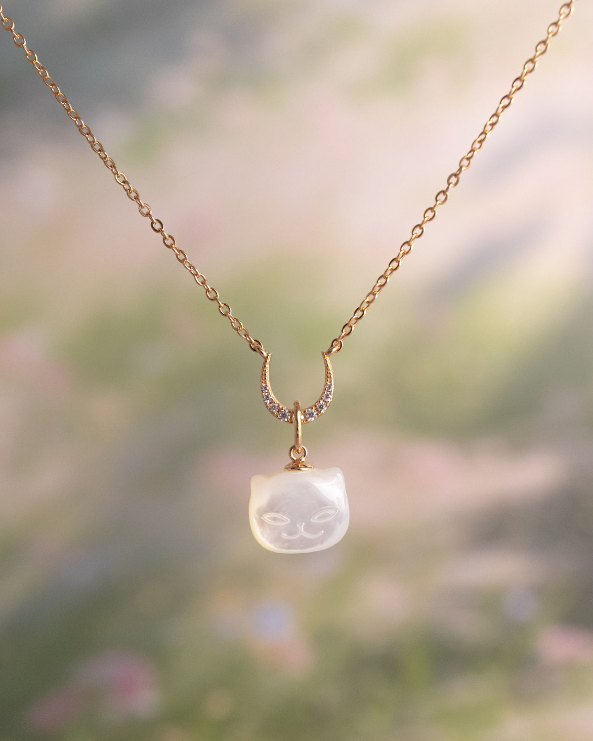 COZY SMILING CAT NECKLACE