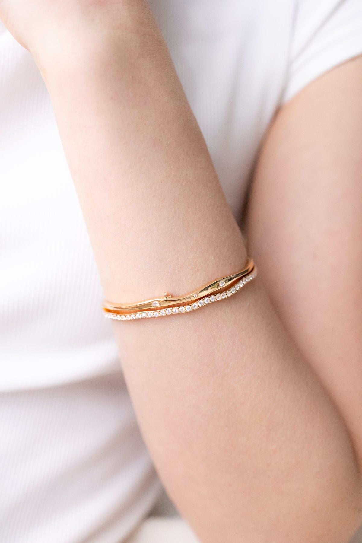 NIGHT MOUNTAIN BANGLE