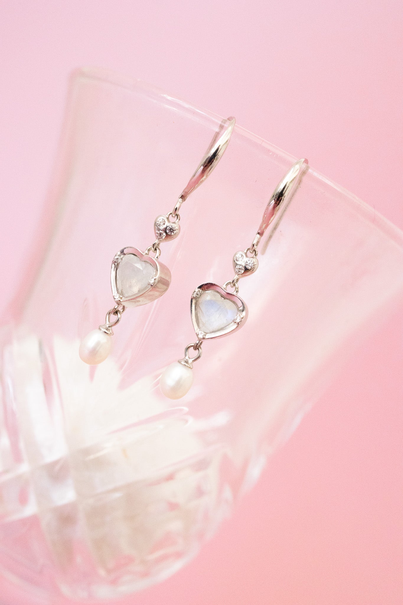 LOVER'S SNOWFALL SILVER EARRINGS - MOONSTONE