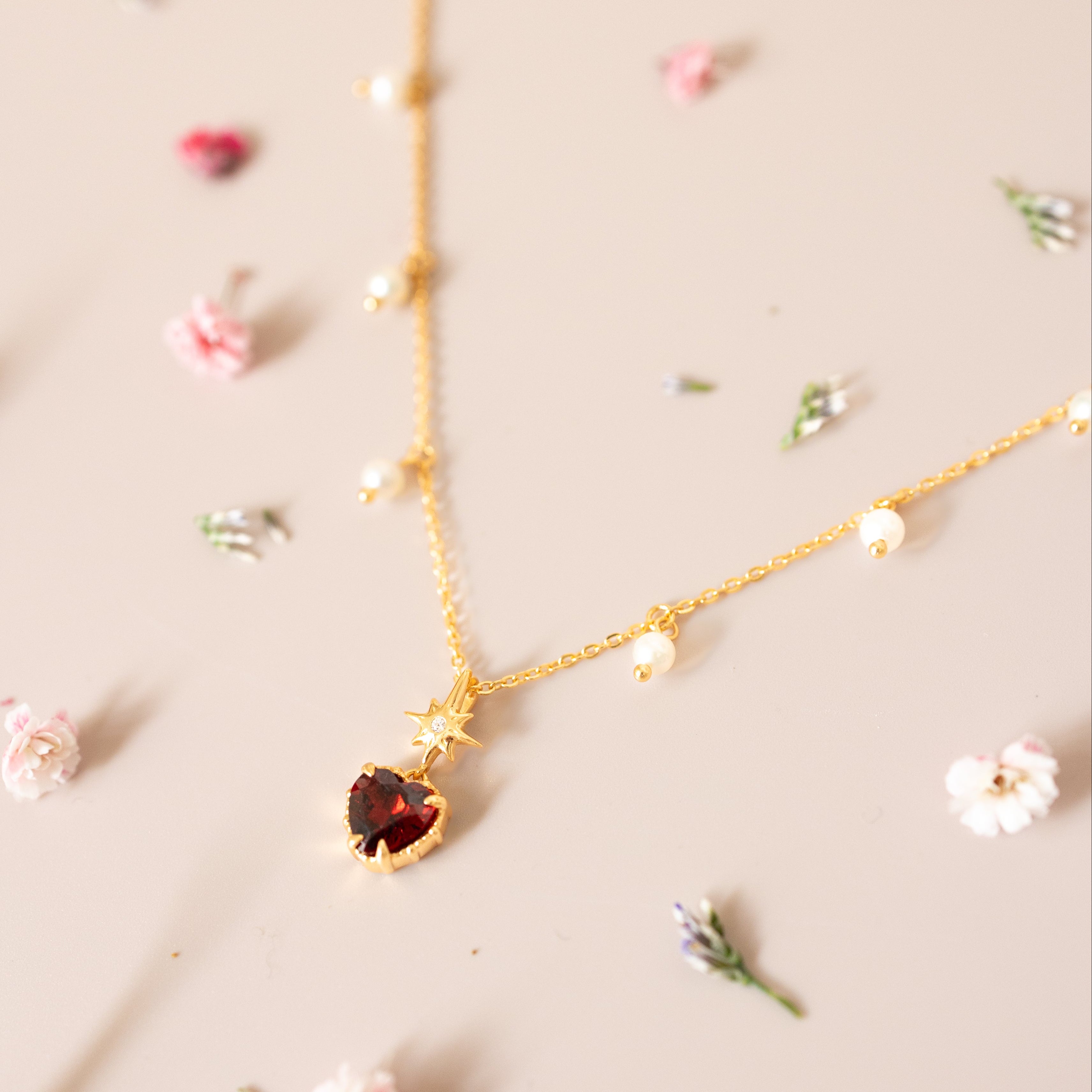 (LIMITED STOCK) LOVER TWINKLE NECKLACE - GARNET