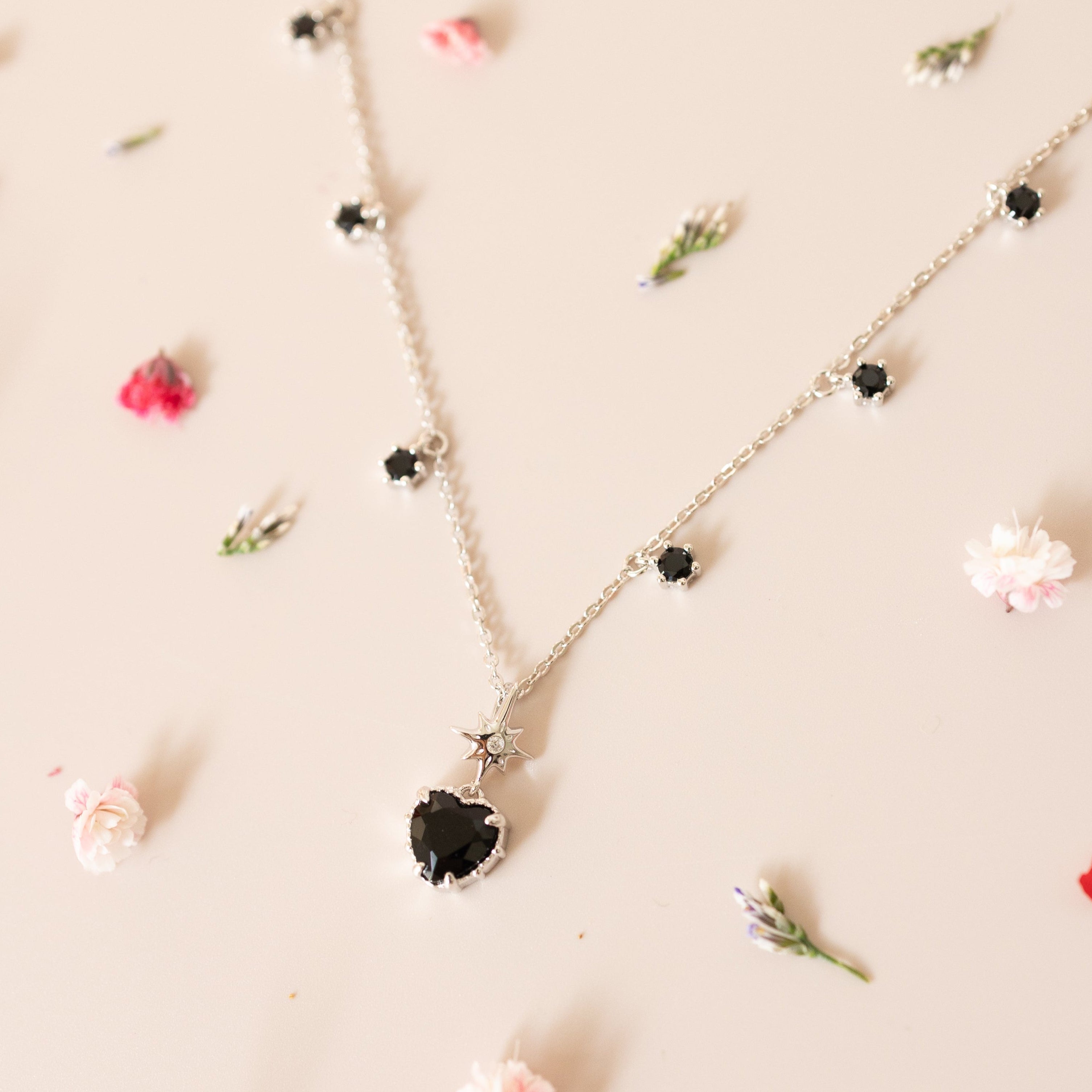 POSH TWINKLE SILVER NECKLACE - OBSIDIAN