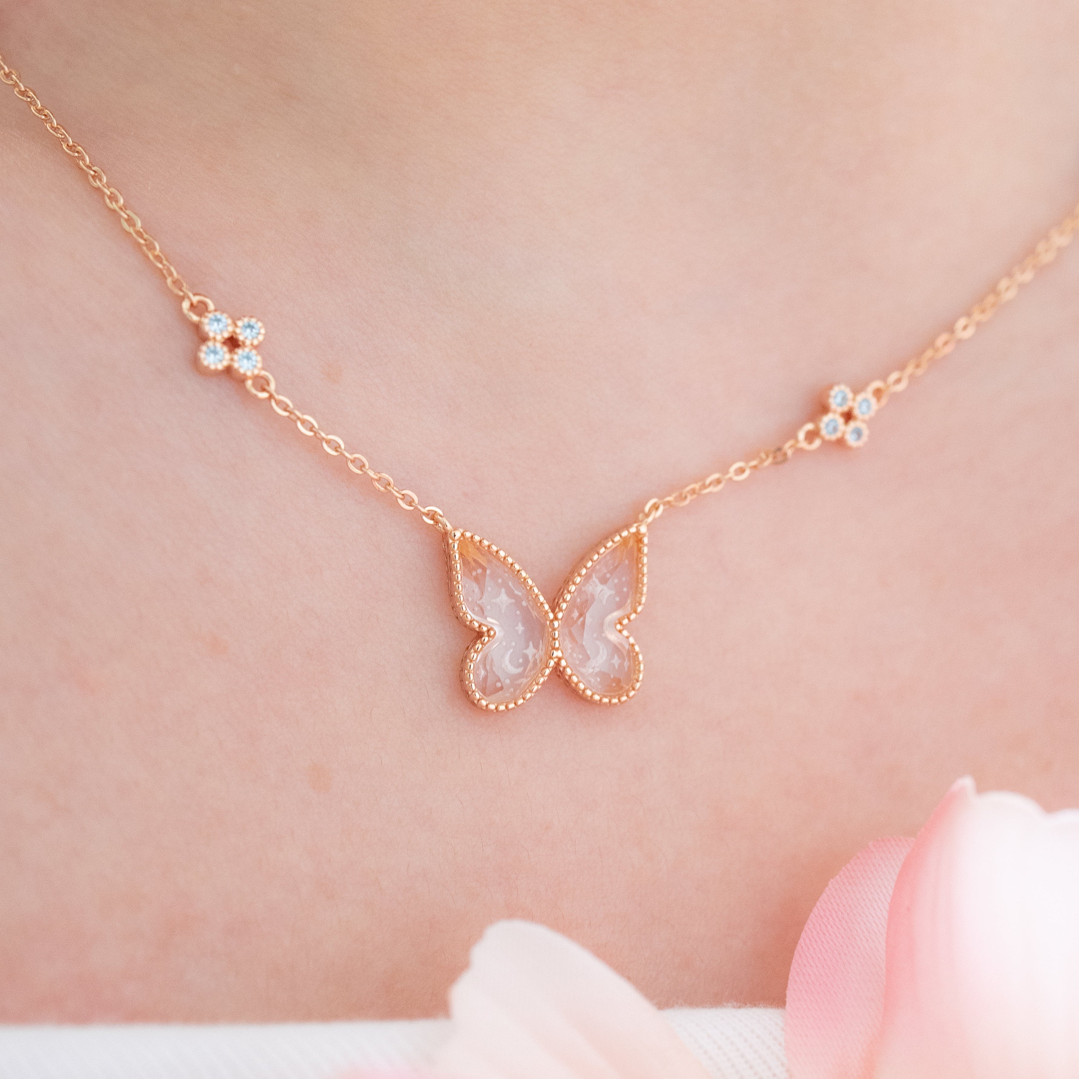 BUTTERFLY GARDEN NECKLACE
