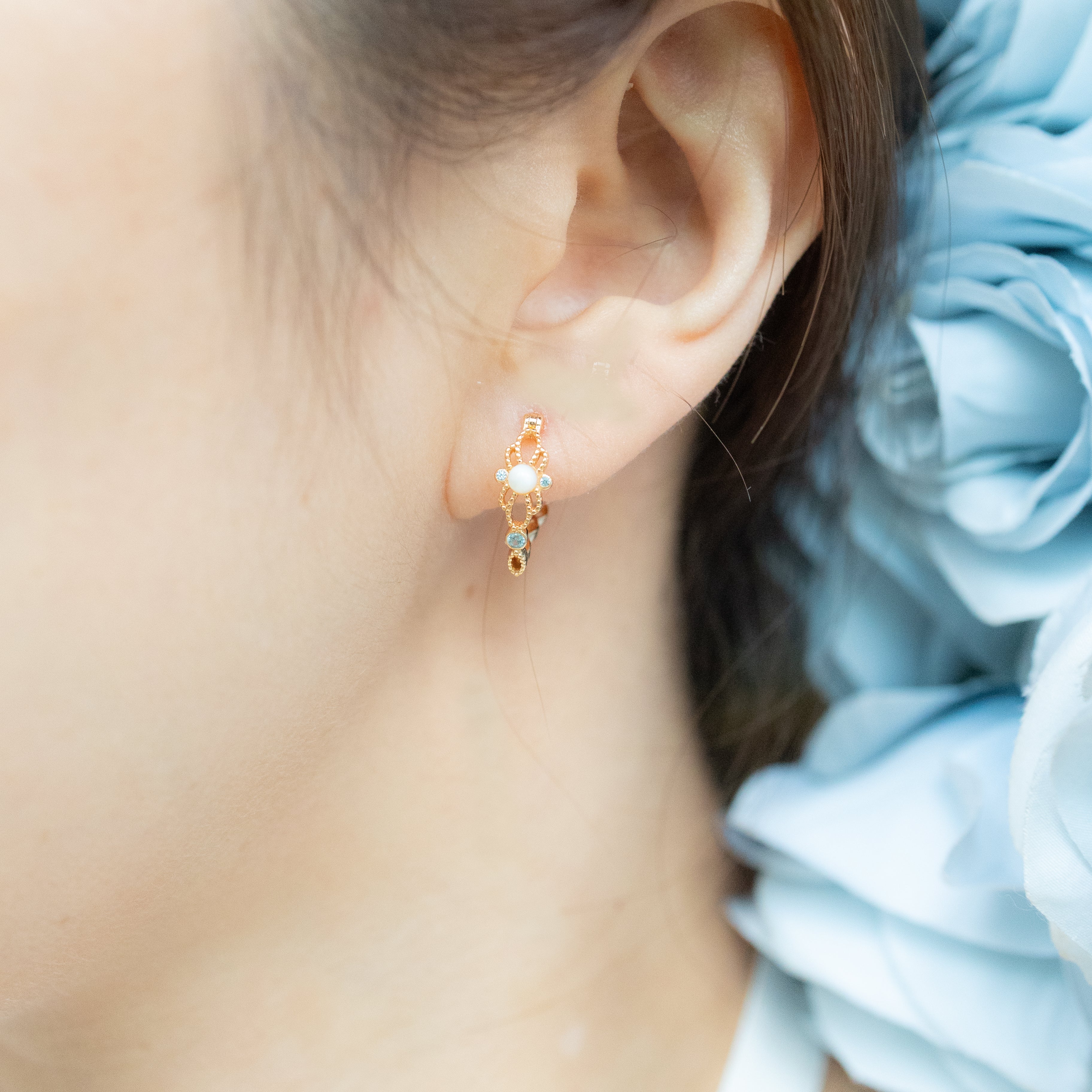 BELLA LACE EAR-HOOP EARRINGS