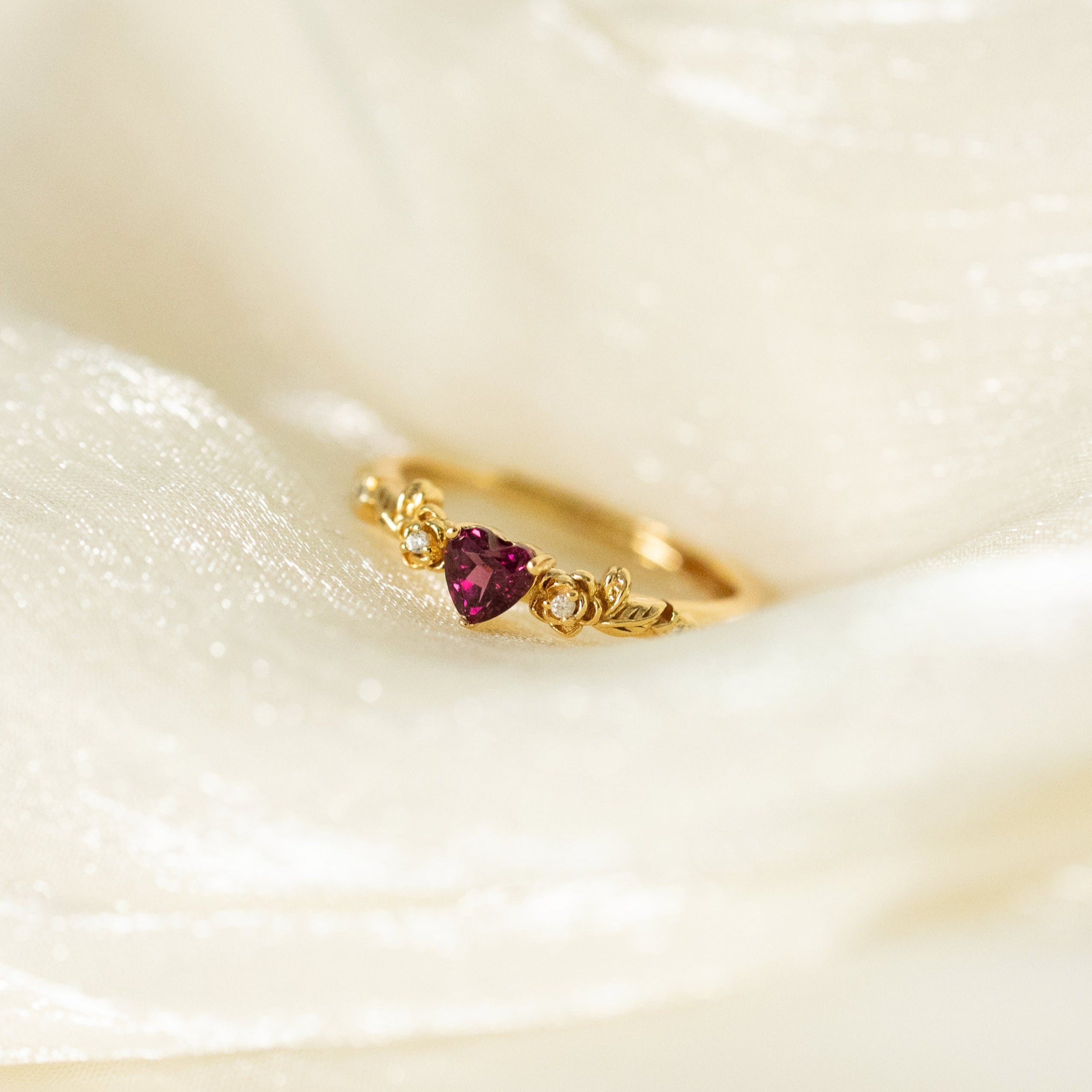 ROSE GARDEN ADJUSTABLE RING - PURPLE GARNET