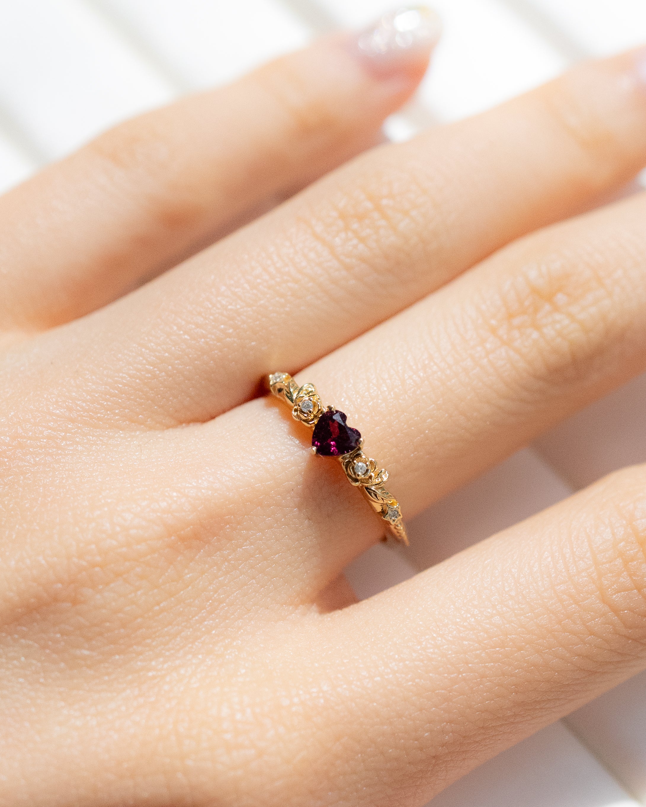 ROSE GARDEN ADJUSTABLE RING - PURPLE GARNET