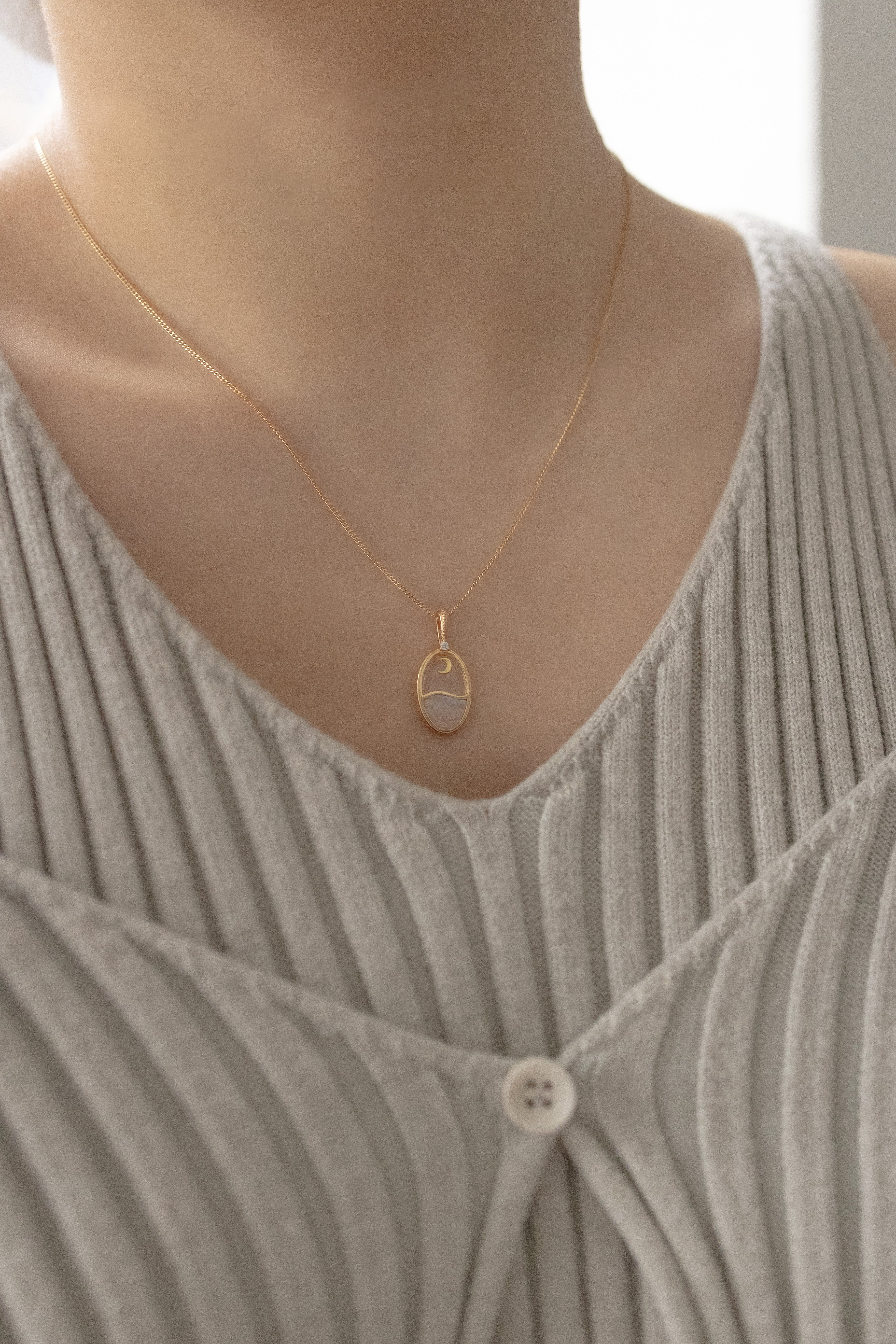 RIVERSIDE NIGHT NECKLACE