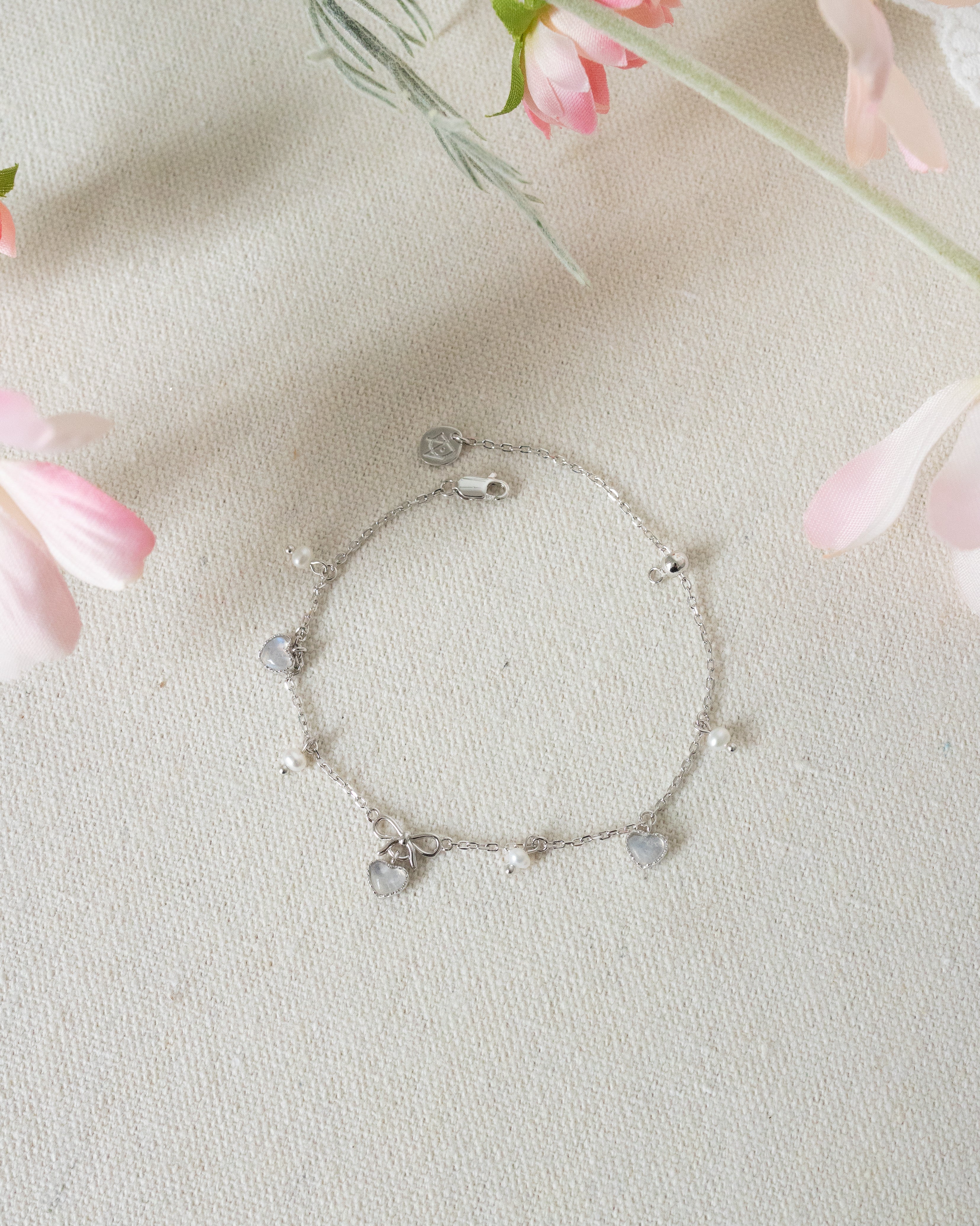 (PRE-ORDER) SWEETHEART RIBBON SILVER BRACELET