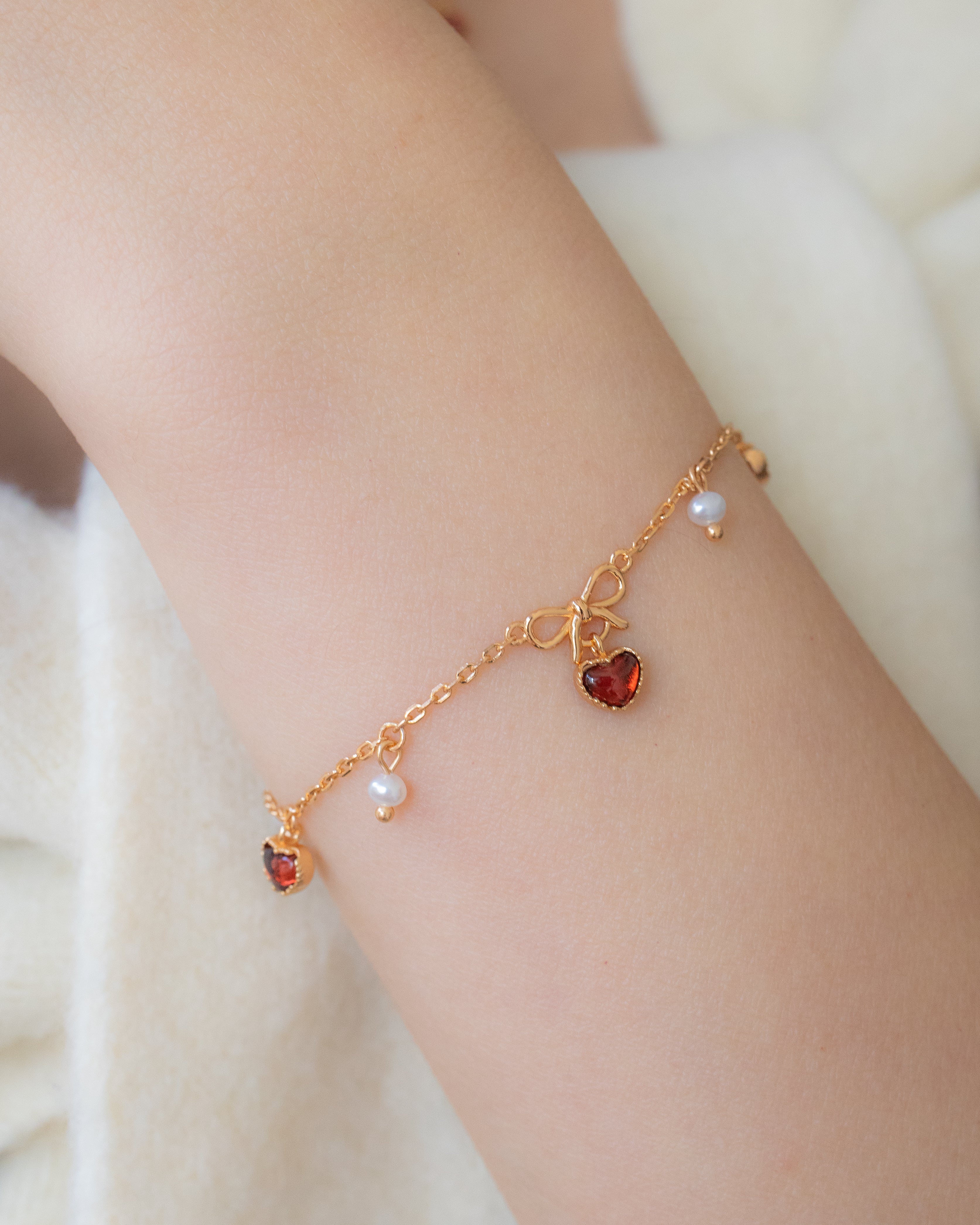 (PRE-ORDER) SWEETHEART RIBBON BRACELET