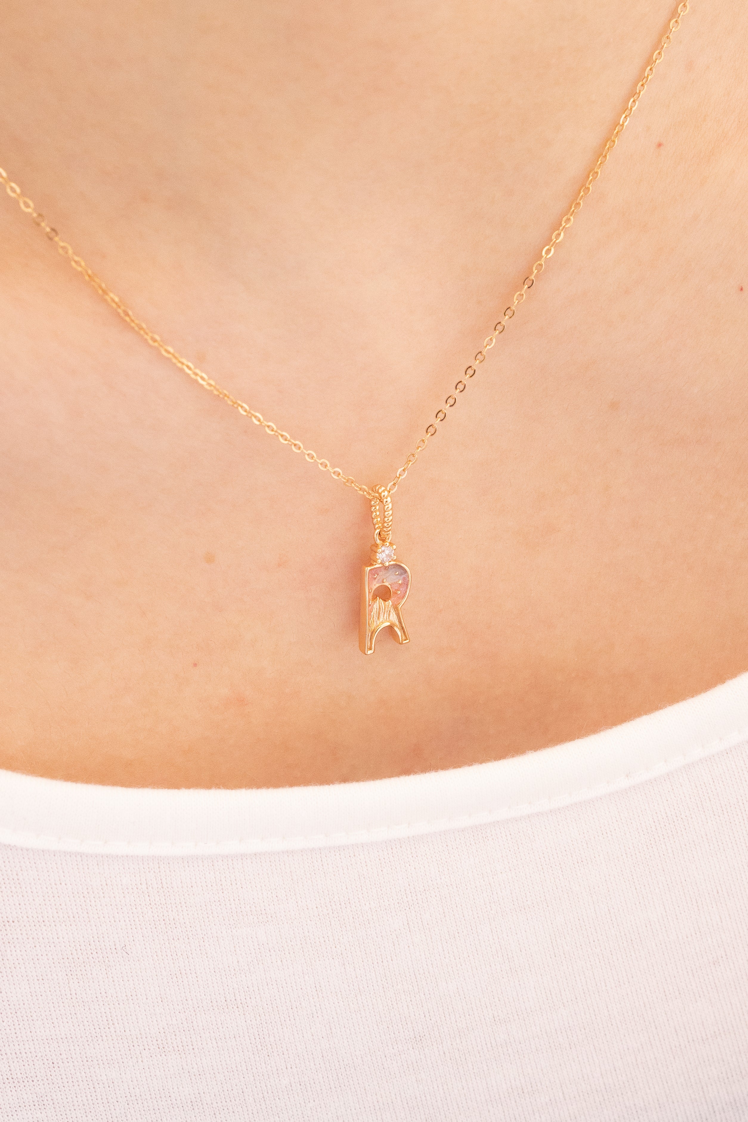 LETTER R NECKLACE - SUNSET - ALPHABET COLLECTION