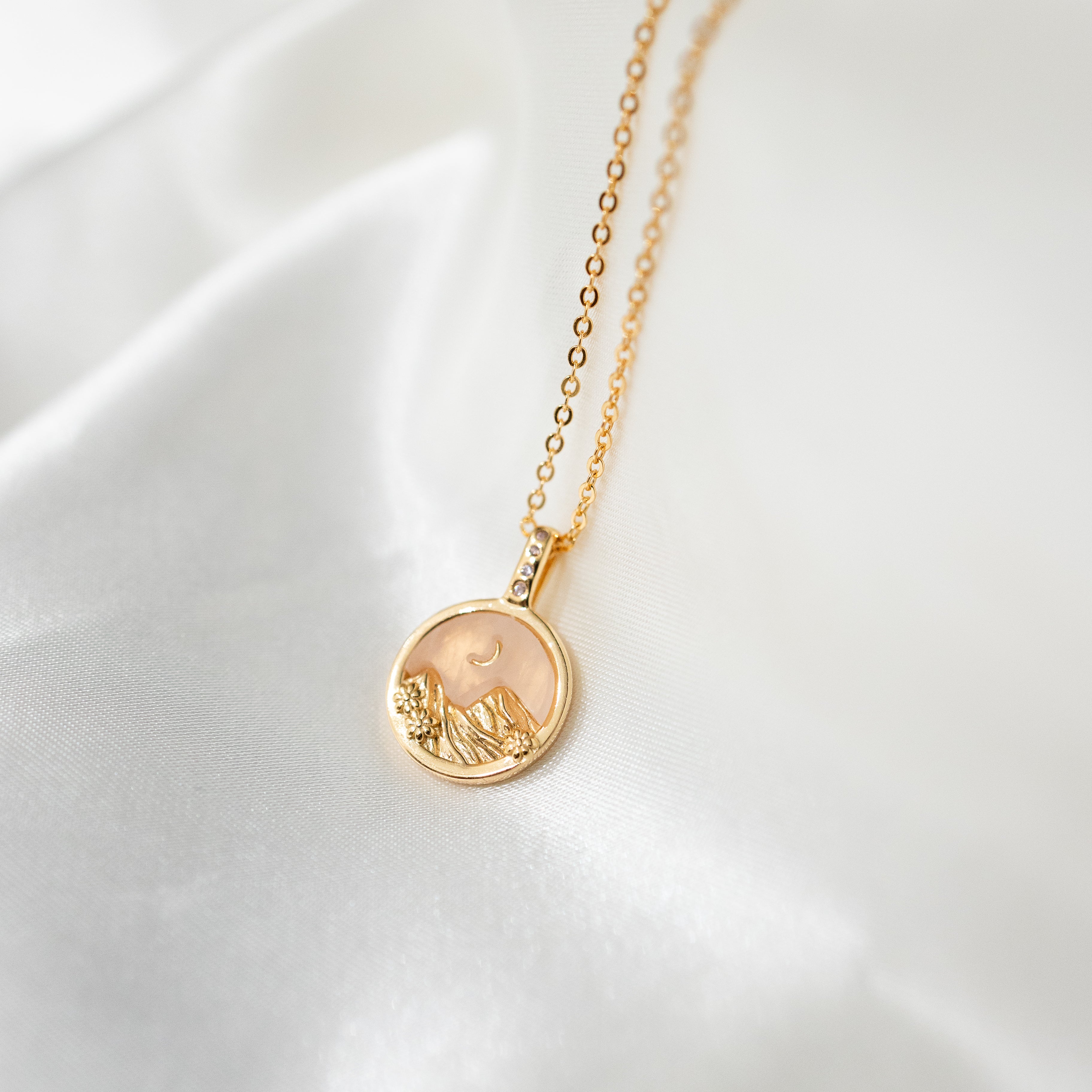 SAKURA DREAM NECKLACE