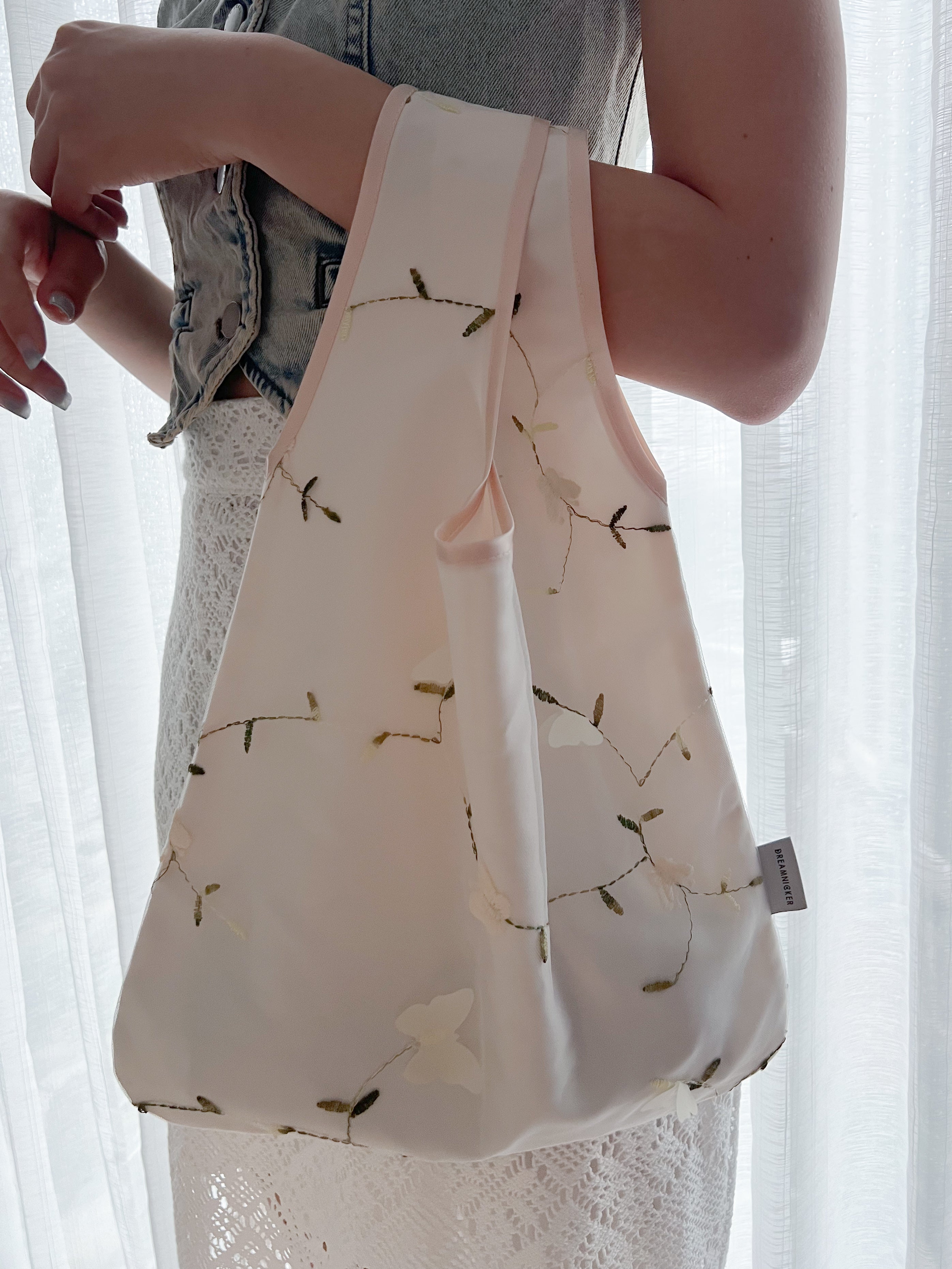 EMBROIDERY SHOPPING BAG - STYLE A - BUTTERFLY