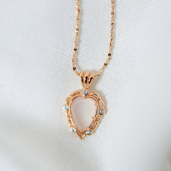 (PRE-ORDER)GENTLE HEART NECKLACE - MOONSTONE