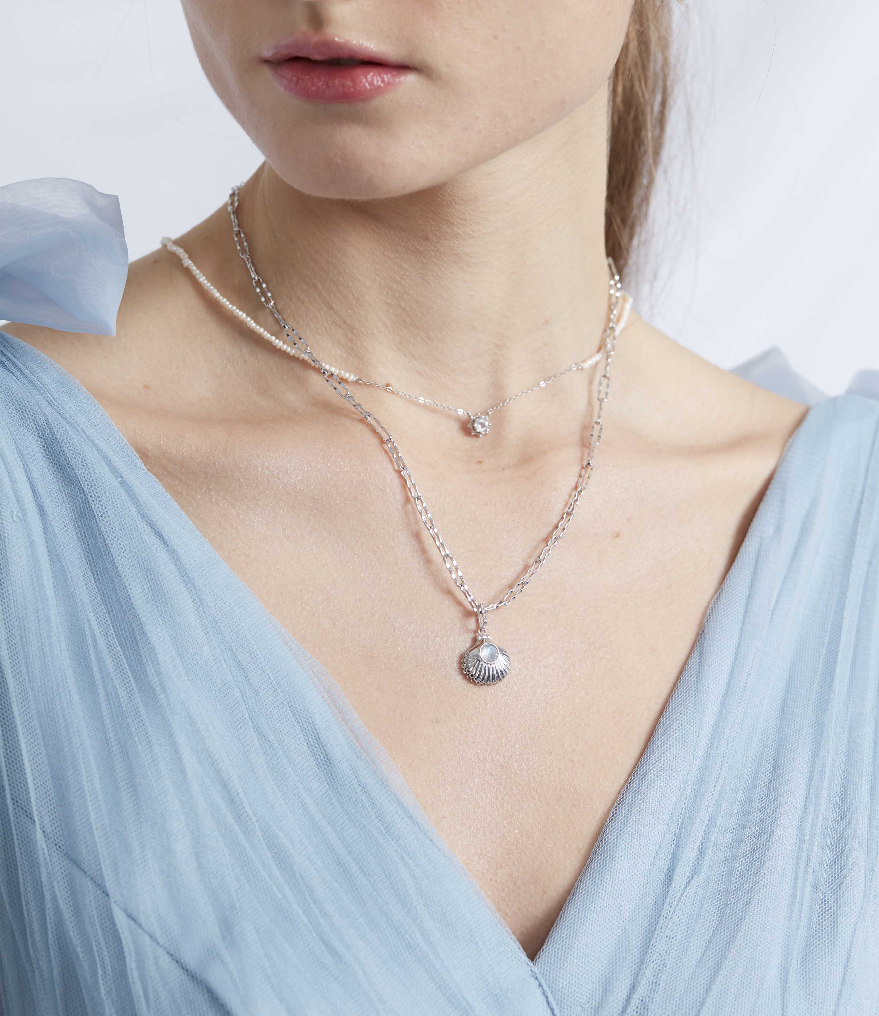 The shell moonstone silver chain necklaces (Two way wearing)